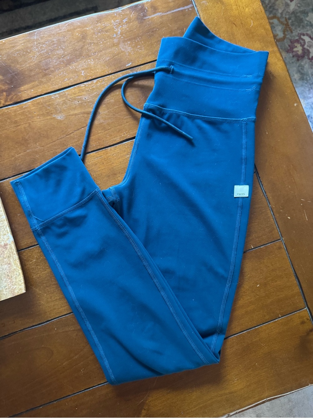 VUORI Daily Legging LIKE NEW!
